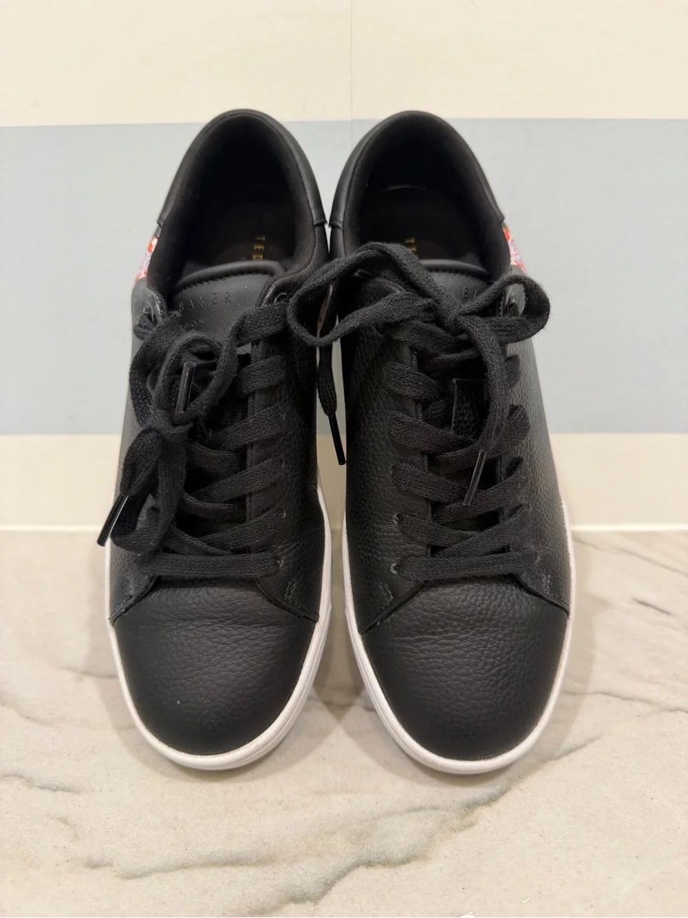 Ted Baker London Black Leather Floral-Accent Women's Sneakers Aariah size 6